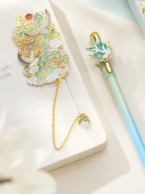 S07fdb5bf3d3c477d97a52c86d36ac03bO.webp Crane Bookmark & Gel Pen Gift Box